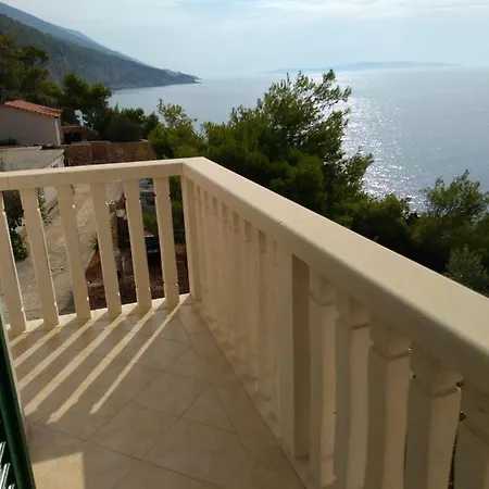 Elvira Apartment *