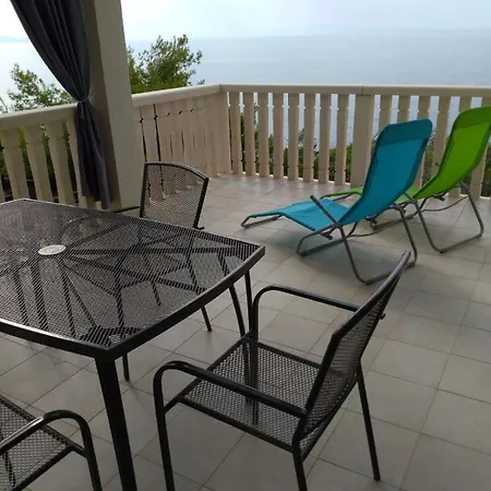 Elvira Apartment *