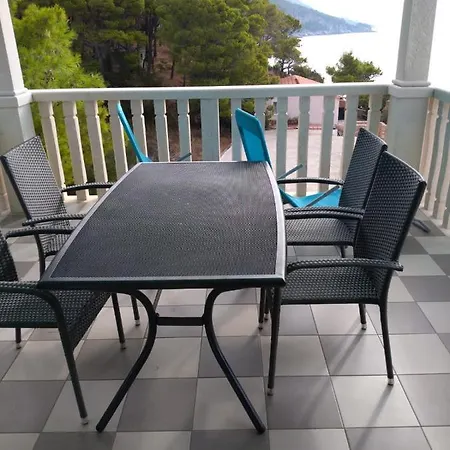 Elvira Apartment