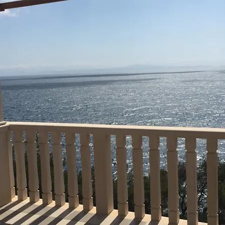 Apartment Elvira Sveta Nedelja (Hvar)